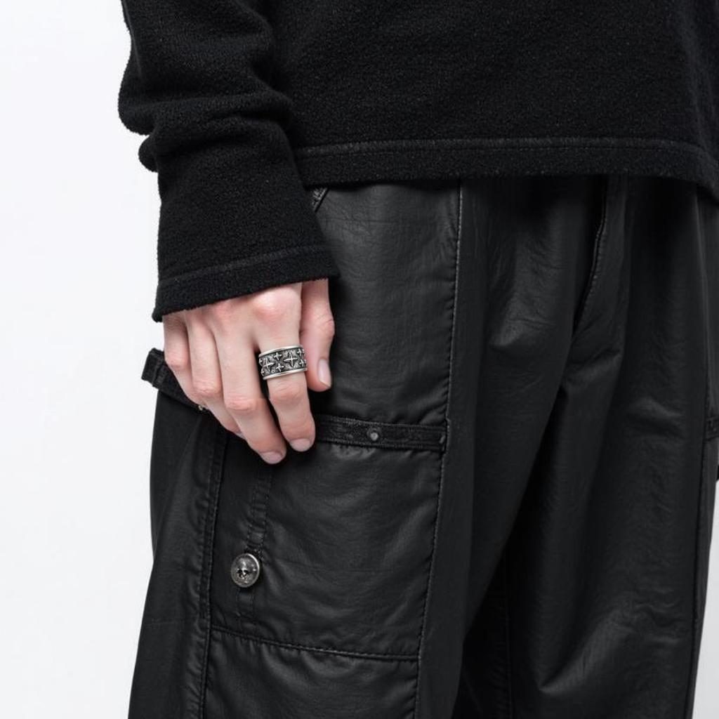 Rivet Ring