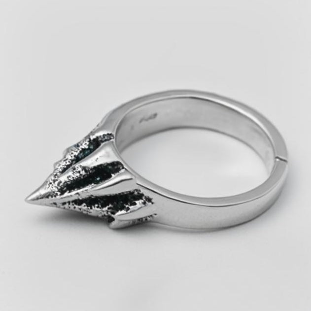 Edgy Ring